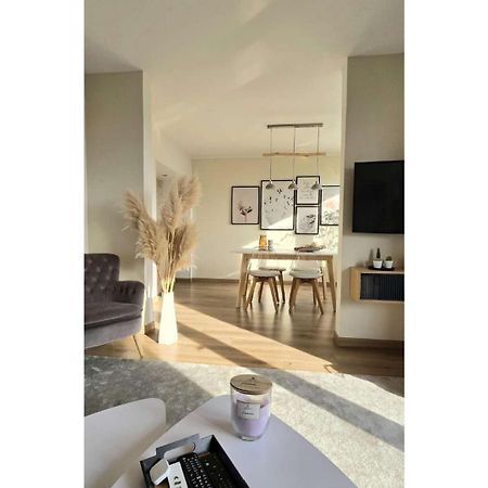 Appartamento Superbe T3 Cosy, Parking Gratuit + Balcon Riom Esterno foto
