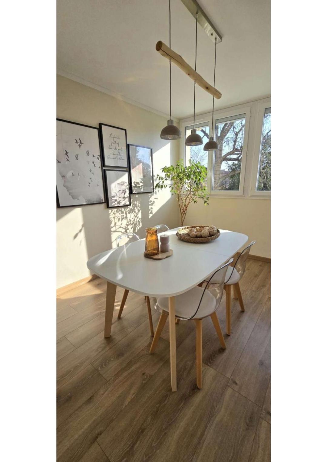 Appartamento Superbe T3 Cosy, Parking Gratuit + Balcon Riom Esterno foto